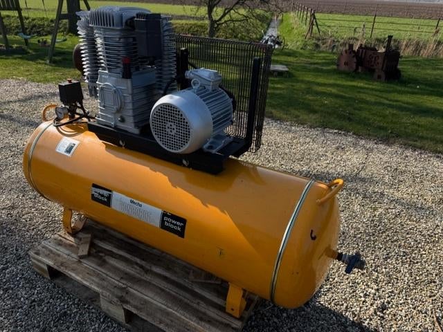 Concorde compressor 4 kw, Doe-het-zelf en Verbouw, Compressors, Ophalen, 400 tot 800 liter/min, Zo goed als nieuw, 10 bar of meer