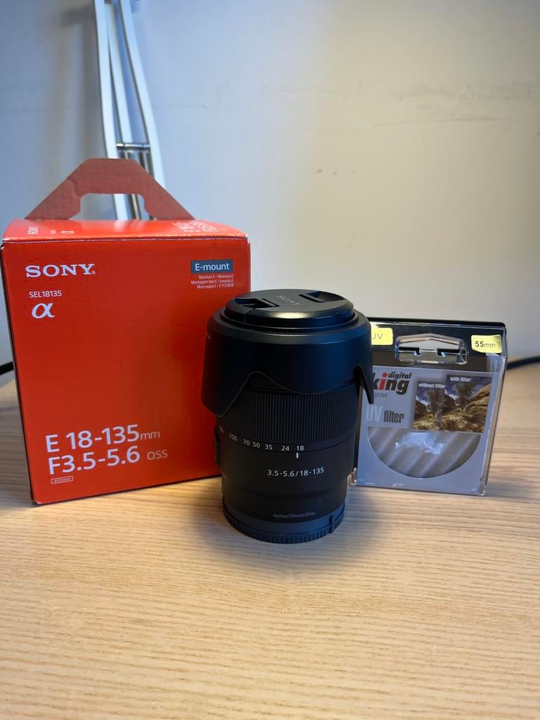 Sony E 18-135mm F3.5-5.6 OSS Zoomlens, Audio, Tv en Foto, Fotografie | Lenzen en Objectieven, Ophalen of Verzenden, Zo goed als nieuw
