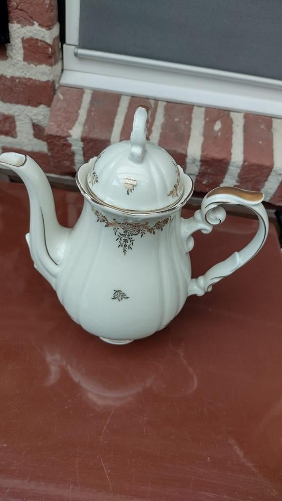 Porselein koffie of thee kan, Ophalen