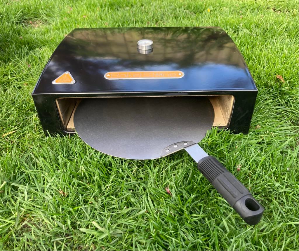 Bakerstone pizza oven voor op de BBQ, Ophalen, Gebruikt