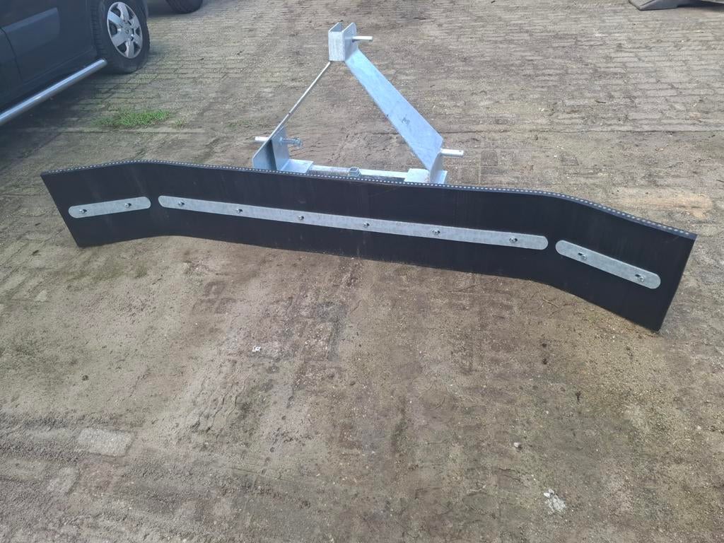 2 modder/sneeuwschuifen nieuw, Ophalen, Overige, Overige typen