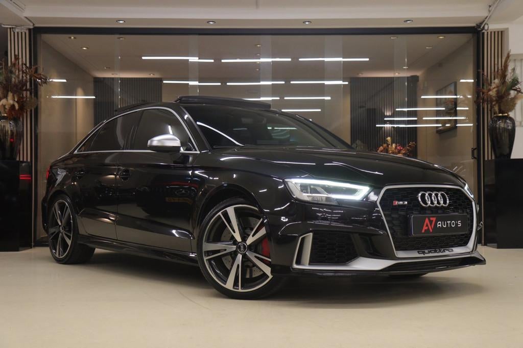 Audi A3 Limousine 2.5 TFSI RS 3 quattro PANO/B&O/RS Sportuit, Auto's, Audi, Gebruikt, Euro 6, RS3, Zwart