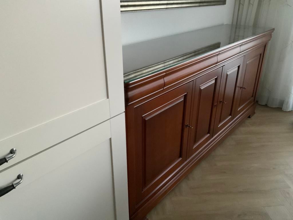 Kersenhouten dressoir met glasplaat, Ophalen, Gebruikt, 200 cm of meer, 25 tot 50 cm