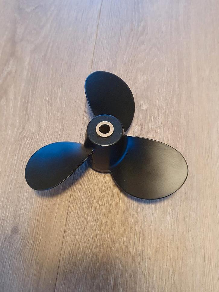 Nieuwe schroef Suzuki buitenboordmotor propeller, Watersport en Boten, Accessoires en Onderhoud, Nieuw, Motor en Techniek, Ophalen of Verzenden