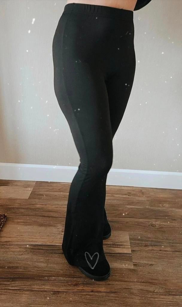 Zwarte Flared broek |Nieuw | 2de kansje, Kleding | Dames, Leggings, Maillots en Panty's, Legging, Verzenden, ., Zwart