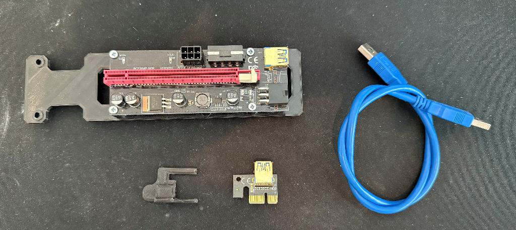 5x PCIe Riser (VER009S) + Kabels + 3D Mounts – Compleet, Computers en Software, Videokaarten, Ophalen, Gebruikt, Overige soorten