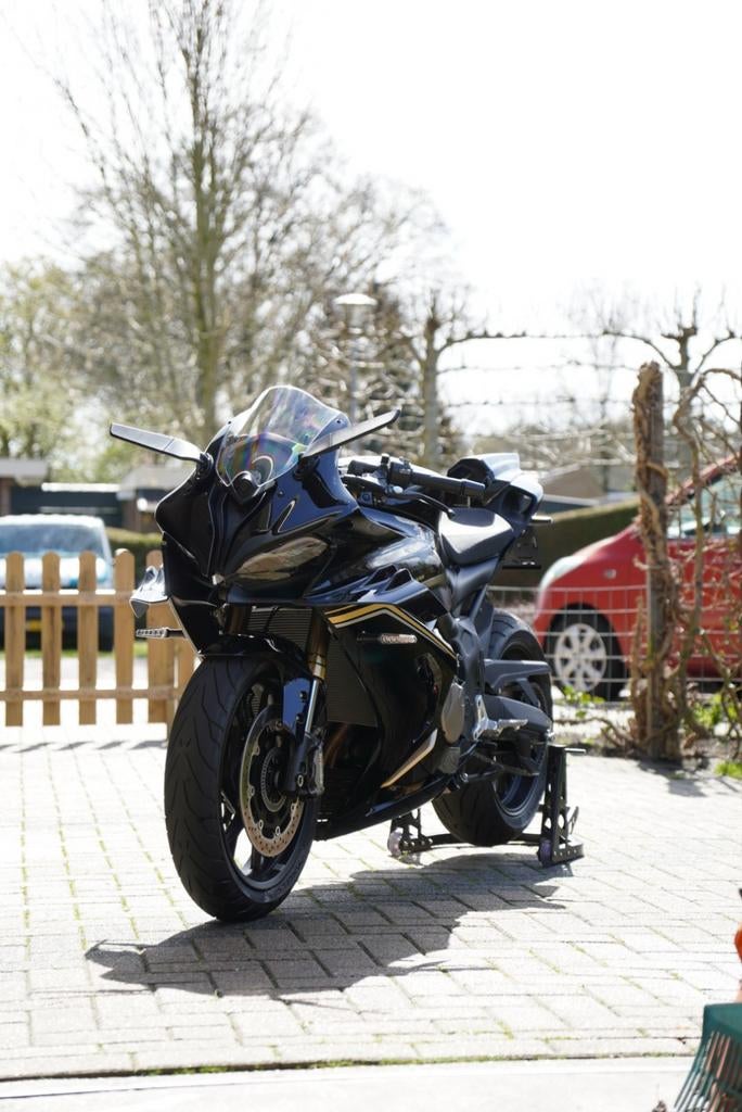 QJ MOTOR SRK 800 RR, Particulier