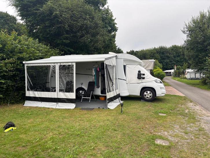 Thule Omnistor Rainblocker G2 en 4 seizoenen isolatiemat, Caravans en Kamperen, Caravan accessoires, Zo goed als nieuw, Ophalen of Verzenden