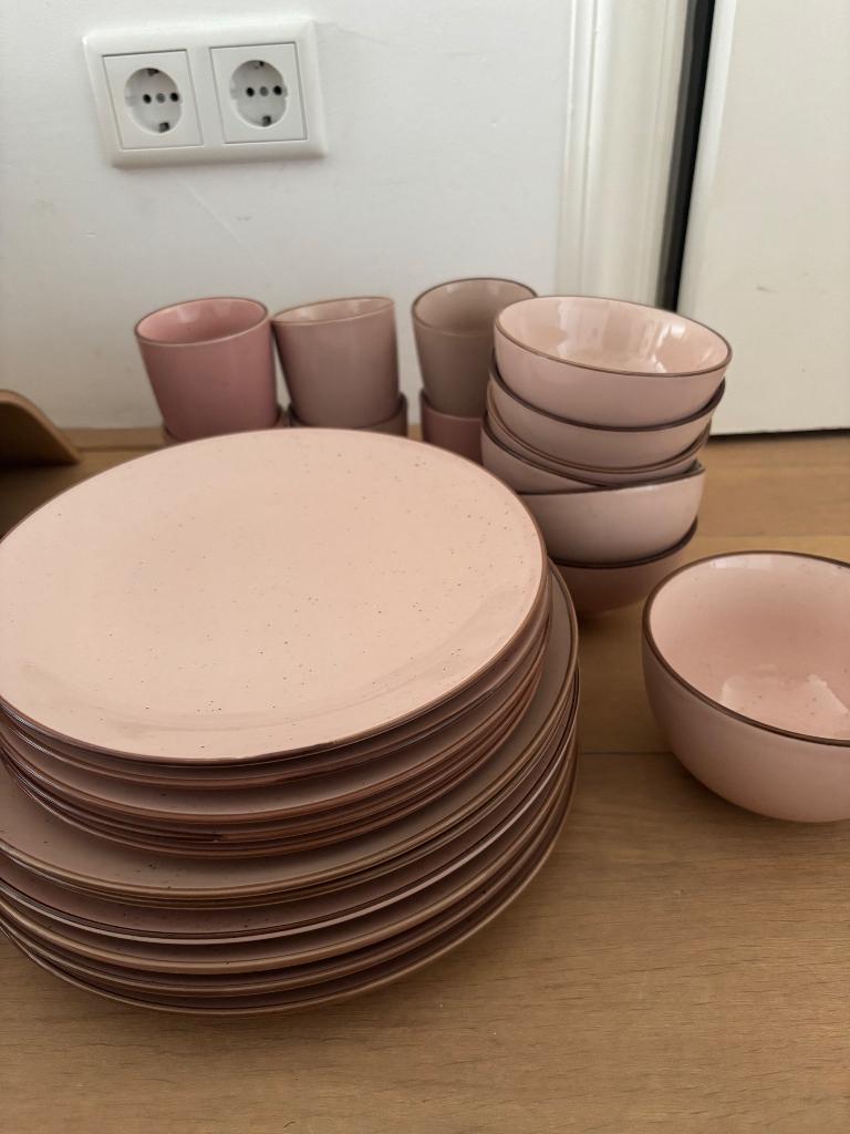 Serviesset roze, Ophalen, Zo goed als nieuw, Overige stijlen, Aardewerk