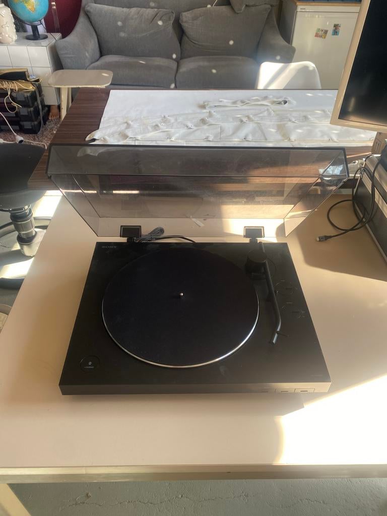 Automatische platenspeler met Bluetooth en accessoires, Automatisch, Zo goed als nieuw, Platenspeler, Ophalen