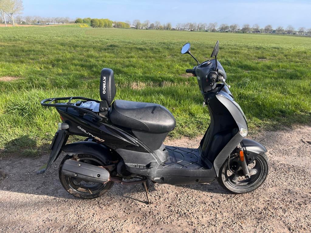 Mooie Kymco scooter - 45 km/u (geel kenteken), Fietsen en Brommers, Scooters | Kymco, Ophalen, Gebruikt, Maximaal 45 km/u, Agility