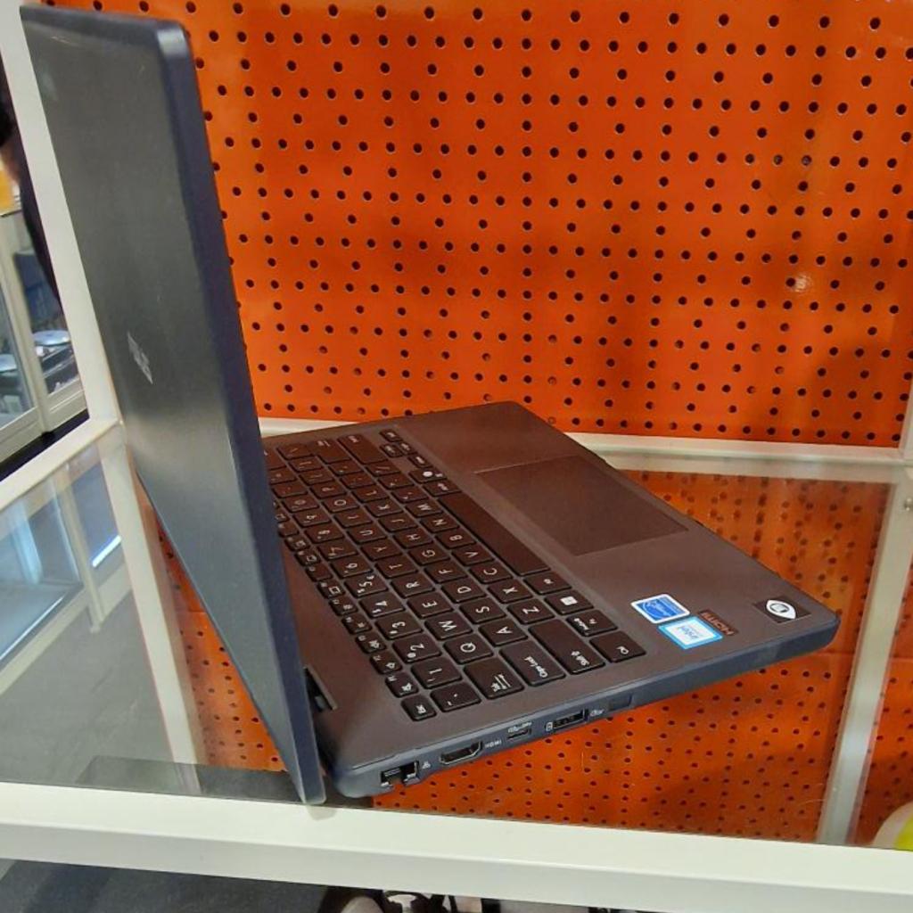 Asus expertbook BR1204CTA N150-8gb-128gb nw in doos, Asus, Nieuw, Support@asus.com, No. 15, Li-Te Road, Beitou District
Taipei 112
Taiwan