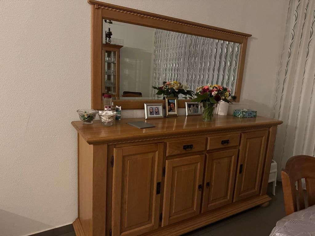 Houten dressoir met spiegel, Gebruikt, Ophalen of Verzenden, 200 cm of meer, Met lade(s)