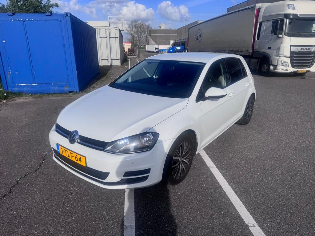 Volkswagen Golf 1.6 TDI 81KW 5D DSG 2014 Wit, Auto's, Volkswagen, Particulier, Golf, Diesel, C, Hatchback, Automaat, Origineel Nederlands