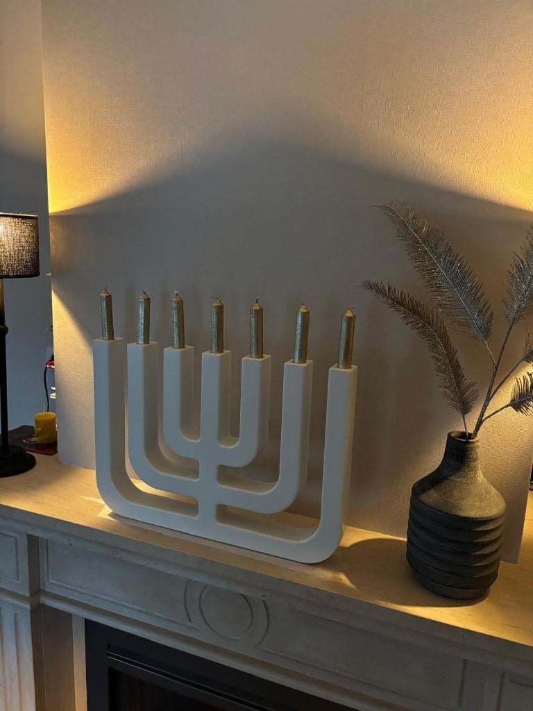 Handgemaakte Menorah kandelaar, Huis en Inrichting, Woonaccessoires | Kandelaars en Kaarsen, Nieuw, Kandelaar, 25 tot 50 cm, Kunststof