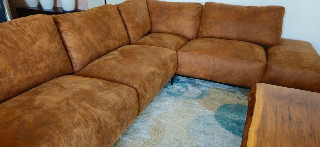 Comfortabele cognac hoekbank (305x230) - z.g.a.n., Huis en Inrichting, Banken | Bankstellen, Ophalen, 100 tot 125 cm, Hoekbank