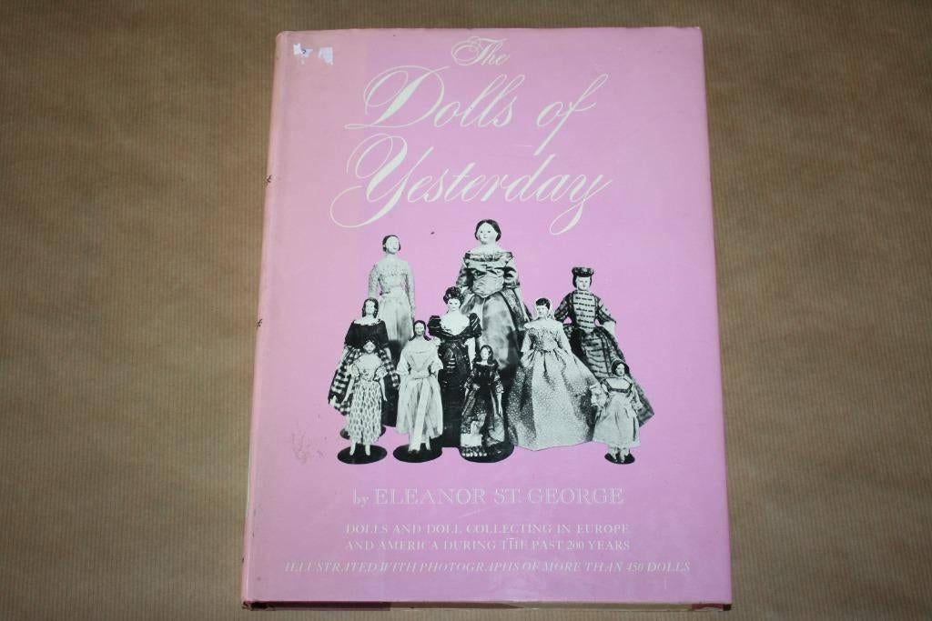 Boek - The Dolls of Yesterday [Antieke Poppen], Gebruikt, N.v.t., N.v.t., Ophalen of Verzenden