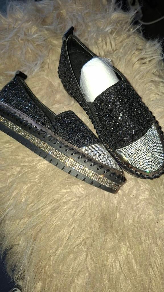 Dames schoenen nieuw maat 35, Ophalen, Zo goed als nieuw, Sneakers of Gympen