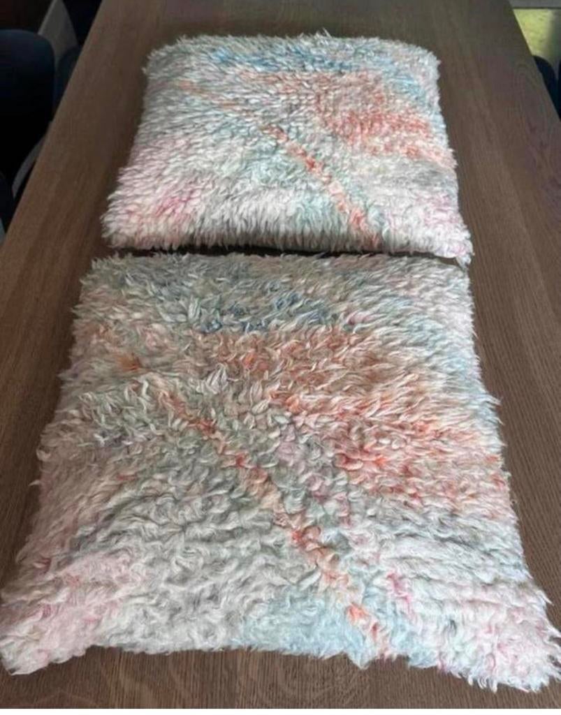 2x AAI made with love kussens, Ophalen, Gebruikt