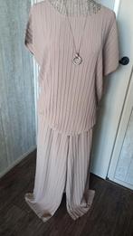 Tuniek/ broek, Ophalen, Zo goed als nieuw, Overige kleuren