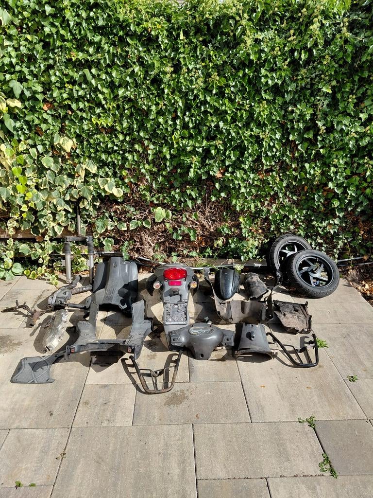 Sym orbit onderdelen, Fietsen en Brommers, Snorfietsen en Snorscooters, Ophalen of Verzenden, Benzine