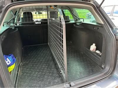Travall Hondenrek VW Passat, Safety Plus Pack, Auto diversen, Hondenrekken, Zo goed als nieuw, Ophalen