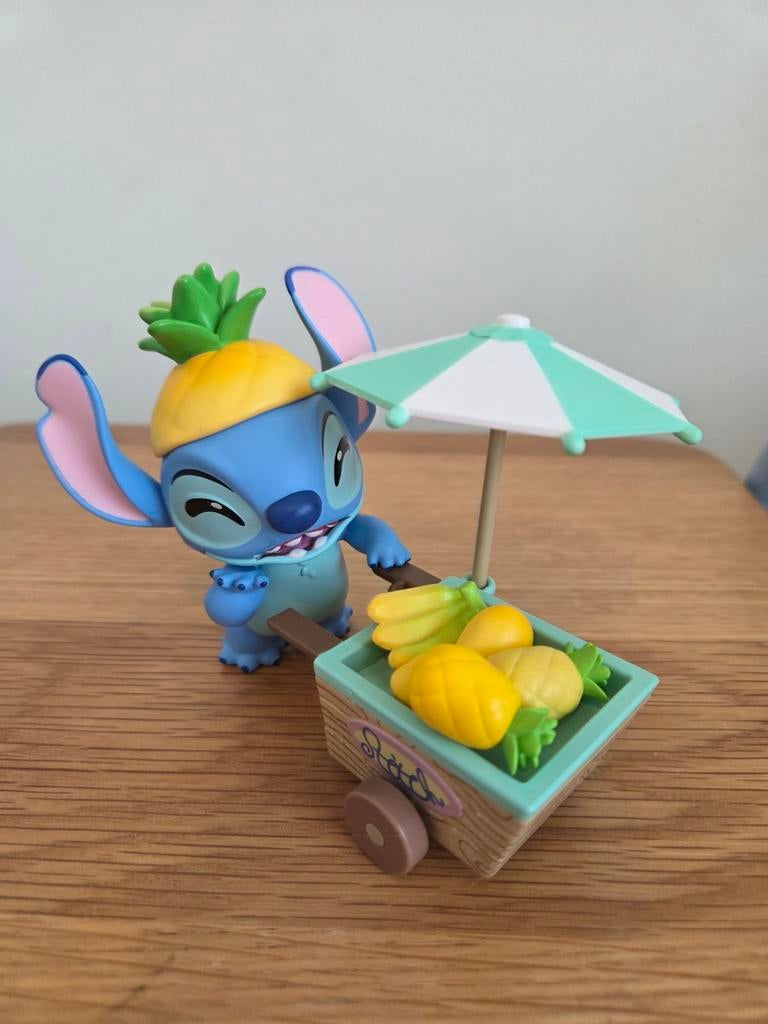 Miniso Blindbox Figuurtje Stitch met fruitkar - 9 cm, Ophalen of Verzenden, Zo goed als nieuw, Jongen of Meisje