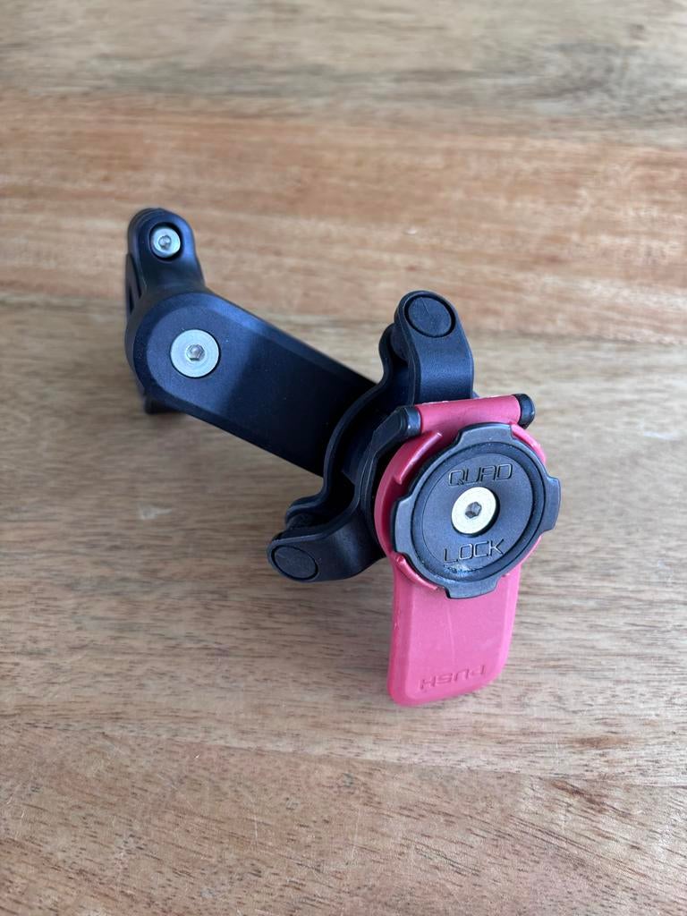 Quad Lock met rode hendel, 22.2mm ring en vibration dampener, Ophalen of Verzenden, Zo goed als nieuw