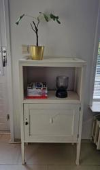 Leuk oud opgeknapt kastje, Ophalen