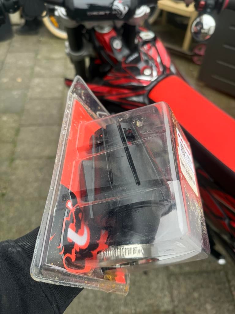 Luchtfilter Malossi E5 38mm schuin zwarte cover, Motoren, Ophalen of Verzenden, Nieuw