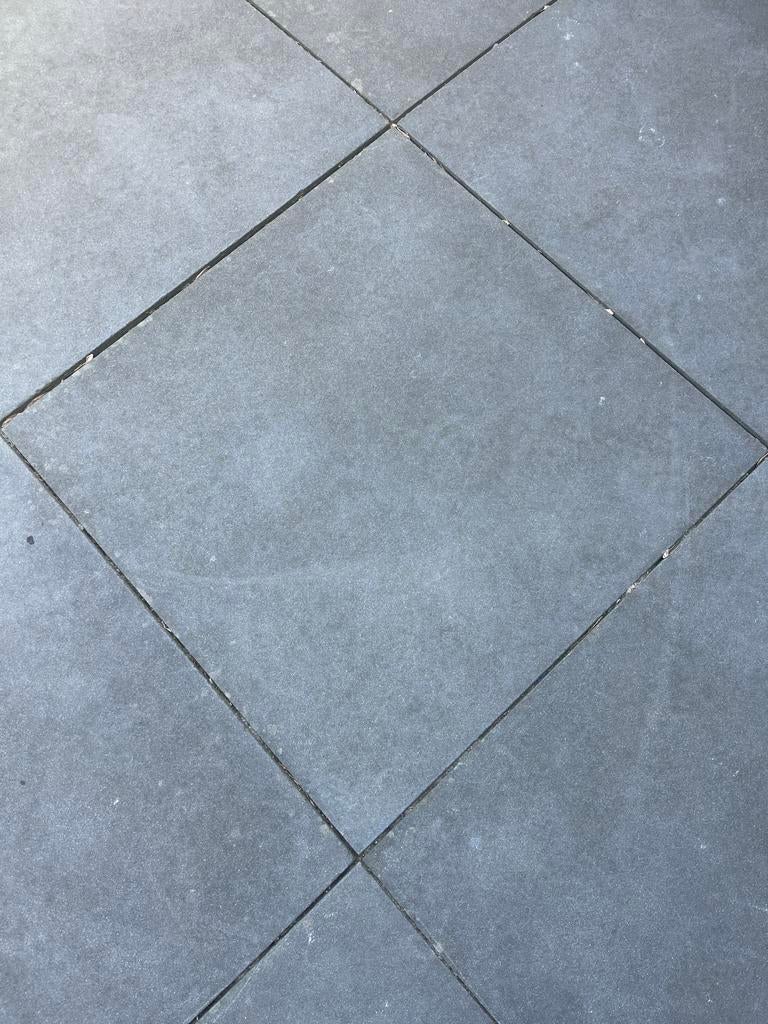 Gratis Terrastegels 60x60 antraciet - ca. 80 stuks, Ophalen, Gebruikt, 10 m² of meer, Beton