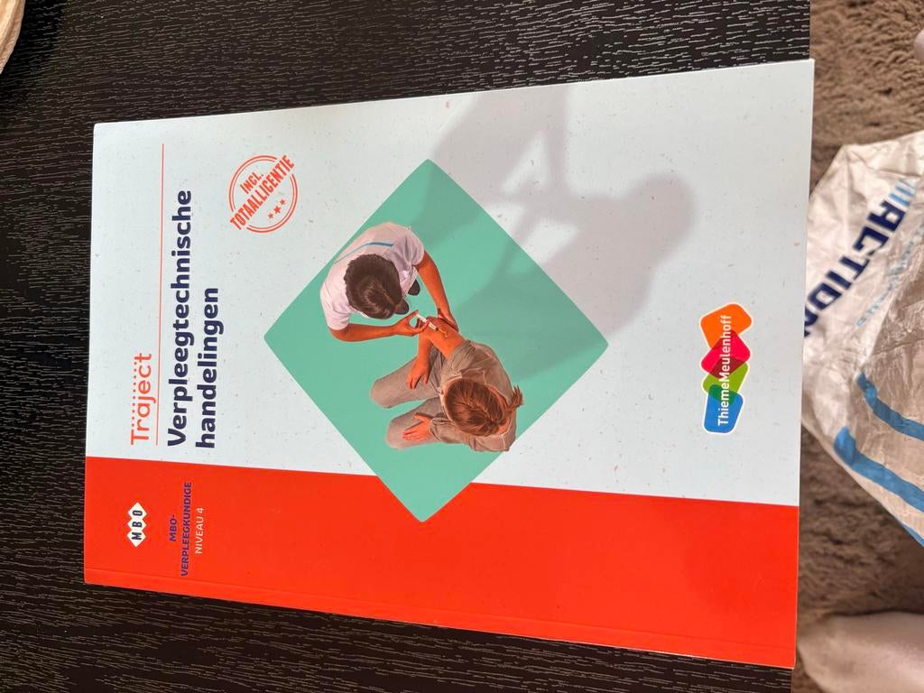 Traject Verpleegtechnische handelingen MBO Niveau 4, Boeken, Studieboeken en Cursussen, Ophalen of Verzenden, Gamma, Gelezen, MBO
