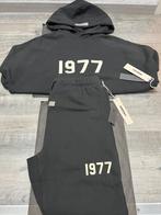 Essentials Trainingspak Fear Of God 1977 Iron (XS-S-M-L-XL), Kleding | Heren, Ophalen of Verzenden, Nieuw, Overige maten