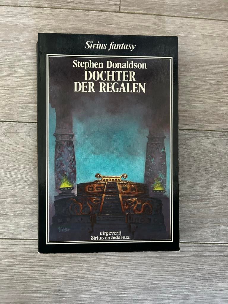 Dochter der Regalen - Stephen Donaldson (Paperback), Boeken, Ophalen of Verzenden, Gelezen