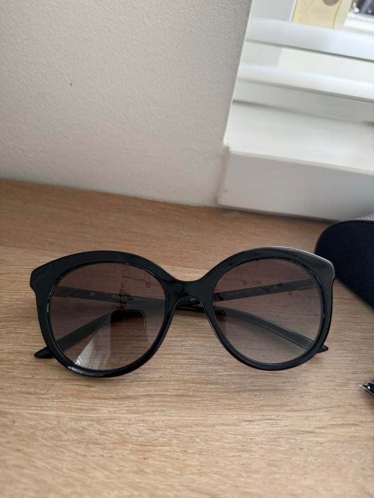 Prada Zonnebril - New, Zonnebril, Prada, Zwart, Nieuw