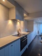 keuken van 8 jr oud met Quooker & siemens inbouw apparatuur, Ophalen, Gebruikt, Wit, Enkelwandige keuken