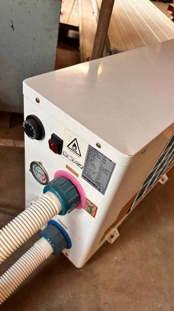 Warmtepomp zwembad, Ophalen, Zo goed als nieuw, Verwarming