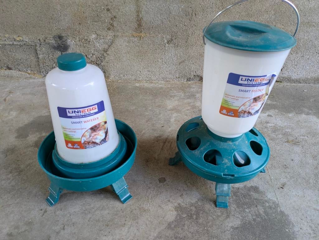 Drinkbak en voederbak kip/kuikens/hen, Ophalen, Drinken en Voederen