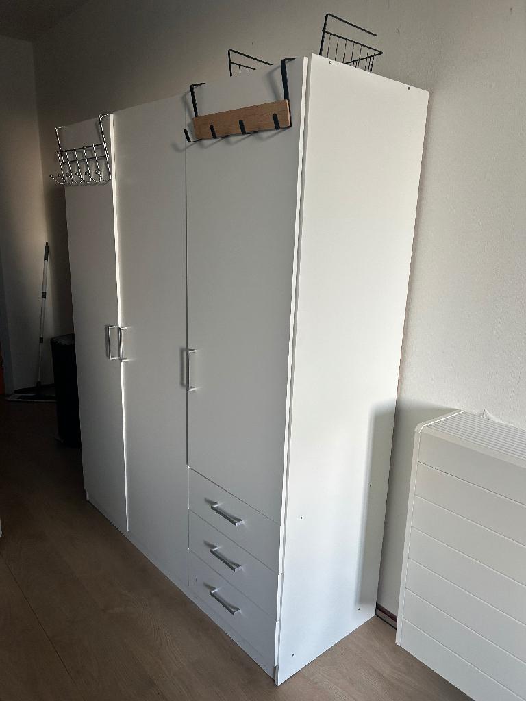 Kast incl kapstok en kleerhangers, Ophalen, Gebruikt, Met deur(en), Minder dan 100 cm