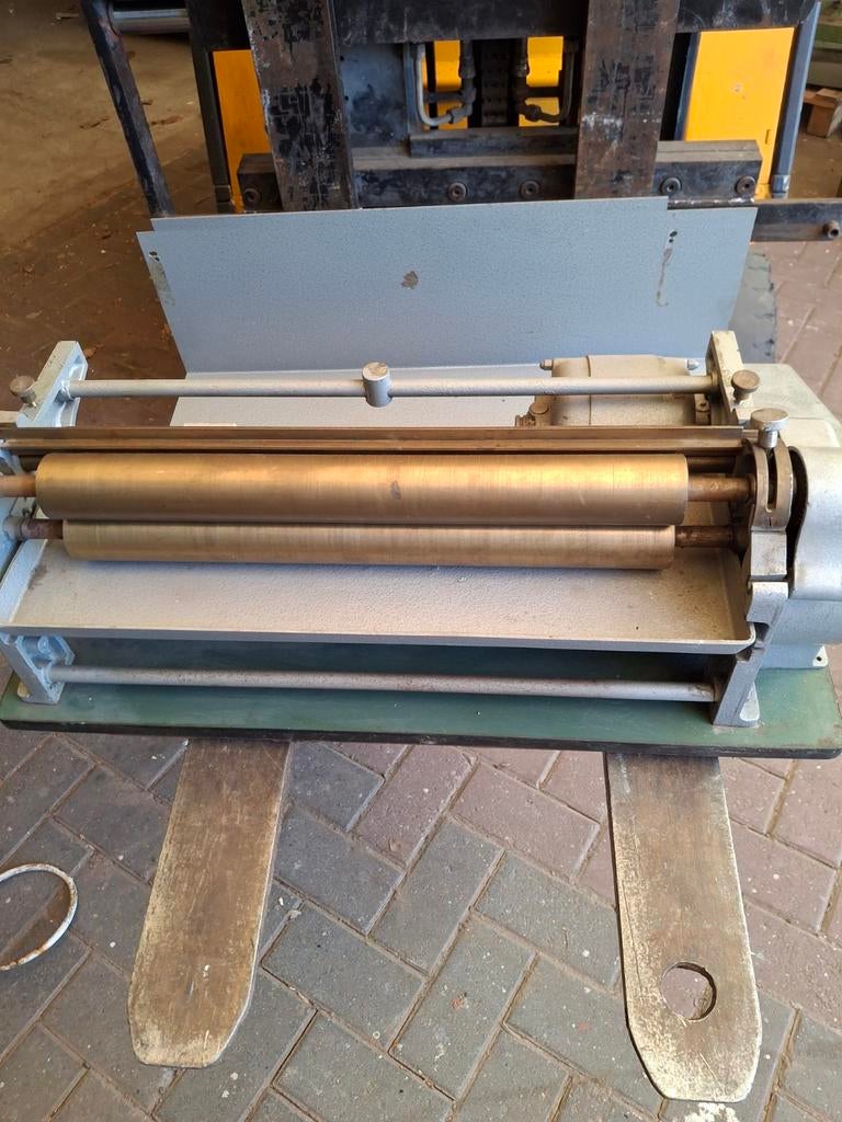 Essor Rotterdam Inlijmmachine / Wals, Ophalen