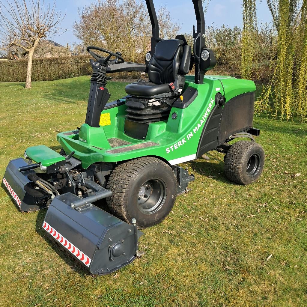 Roberine F 3 klepelmaaier  met 192 draaiuren als nieuw, Tuin en Terras, Zitmaaiers, Zo goed als nieuw, 120 cm of meer, Ophalen