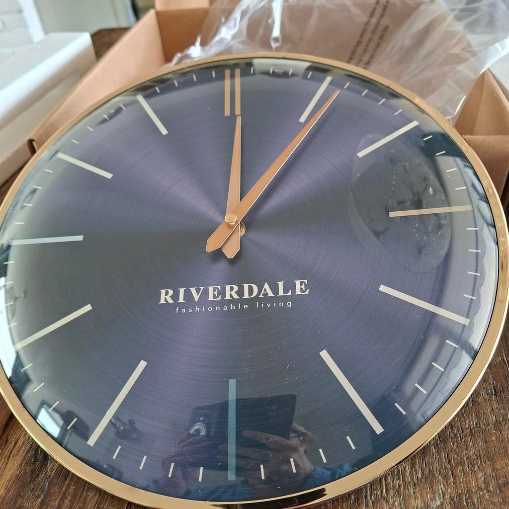 Riverdale Klok Nieuw in Doos Bol Glas 30 cm groot, Verzenden, Nieuw, Wandklok
