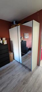 Witte kledingkast met spiegel, Ophalen, Met deur(en), Gebruikt, 200 cm of meer