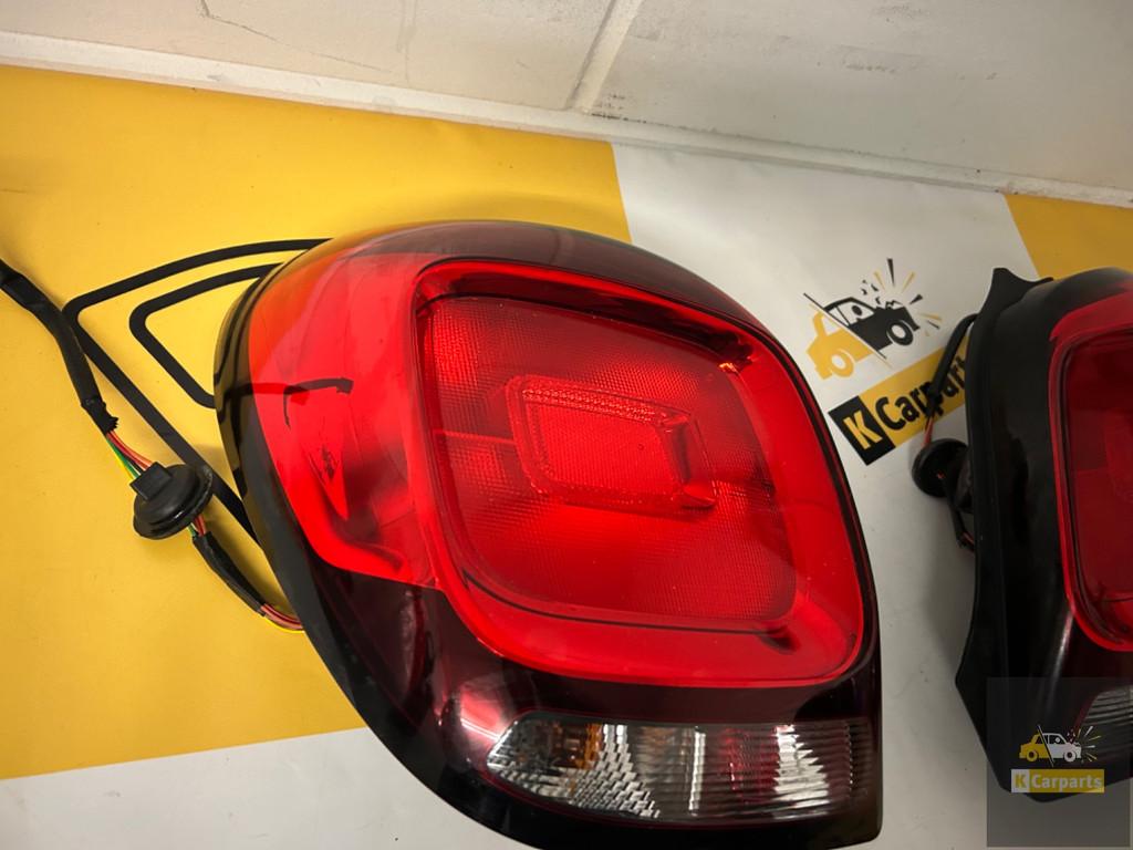 Citro n c1 Achterlicht L+R 81331002/81331001, Auto-onderdelen, Verlichting, Info@fabrikant.eu, Citroën, Fabrikantstraat 1
1000 AA  Amsterdam, NL