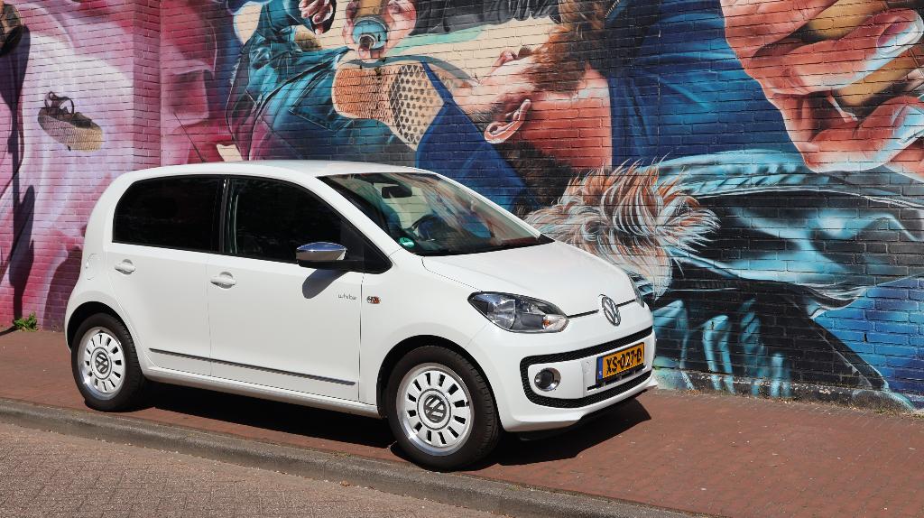 Volkswagen up! 1.0 White editie 44KW 2013, Auto's, Voorwielaandrijving, Euro 5, Wit, Handgeschakeld