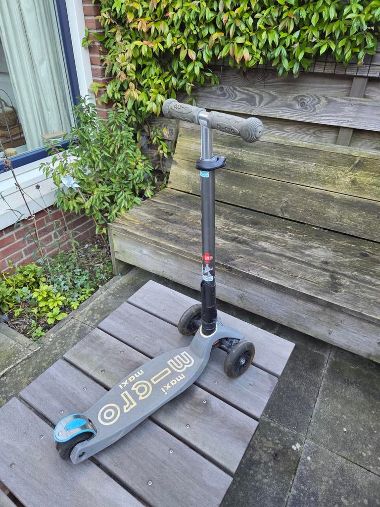 Maxi Micro Step Deluxe Inklapbaar LED, Fietsen en Brommers, Steps, Ophalen, Gebruikt, Micro