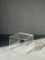 Vintage Plexiglas Bijzettafel - Mid-Century, Space Age Tafel, Ophalen, Rond, Minder dan 55 cm, 45 tot 60 cm