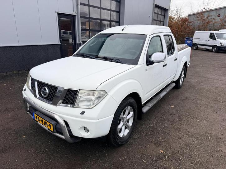 Nissan Navara 2.5 dCi LE Double Cab Automaat Export !, Auto's, Nissan, Bedrijf, Te koop, Navara double cab, 4x4, Airbags, Airconditioning