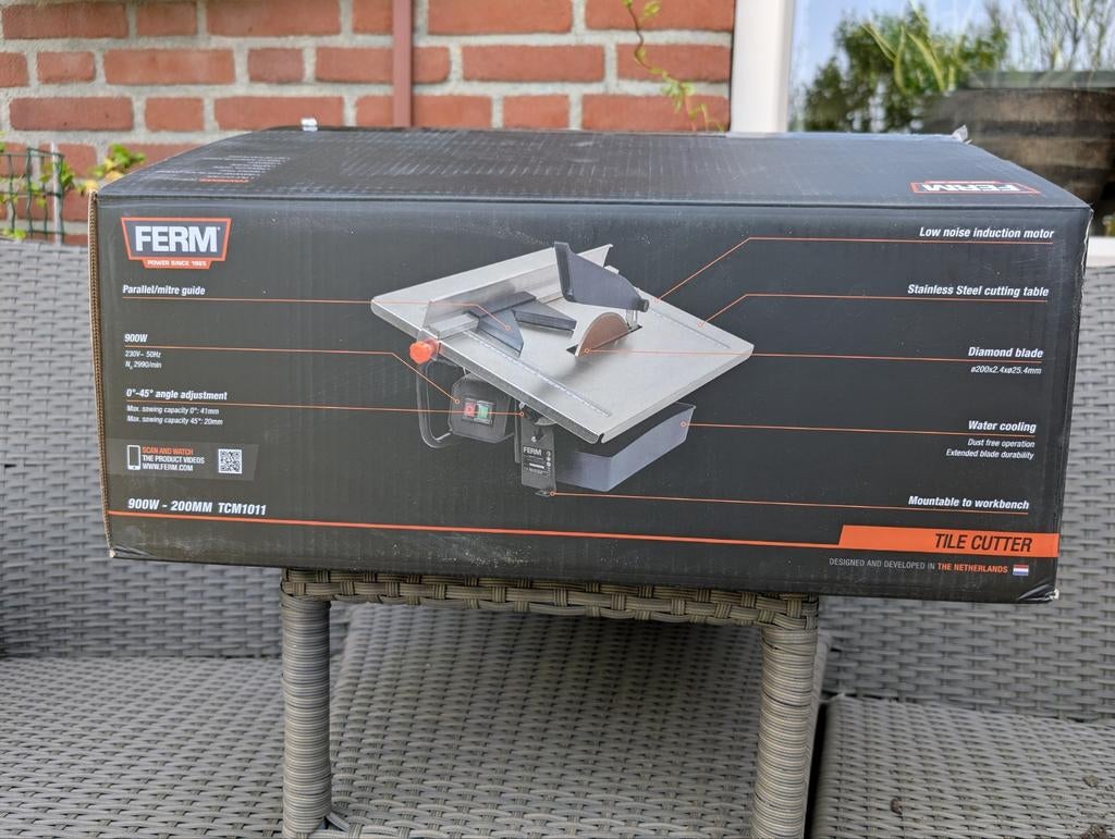 Tegelzaagmachine Ferm TCM1011 z.g.a.n., Doe-het-zelf en Verbouw, Gereedschap | Overige machines, Ophalen