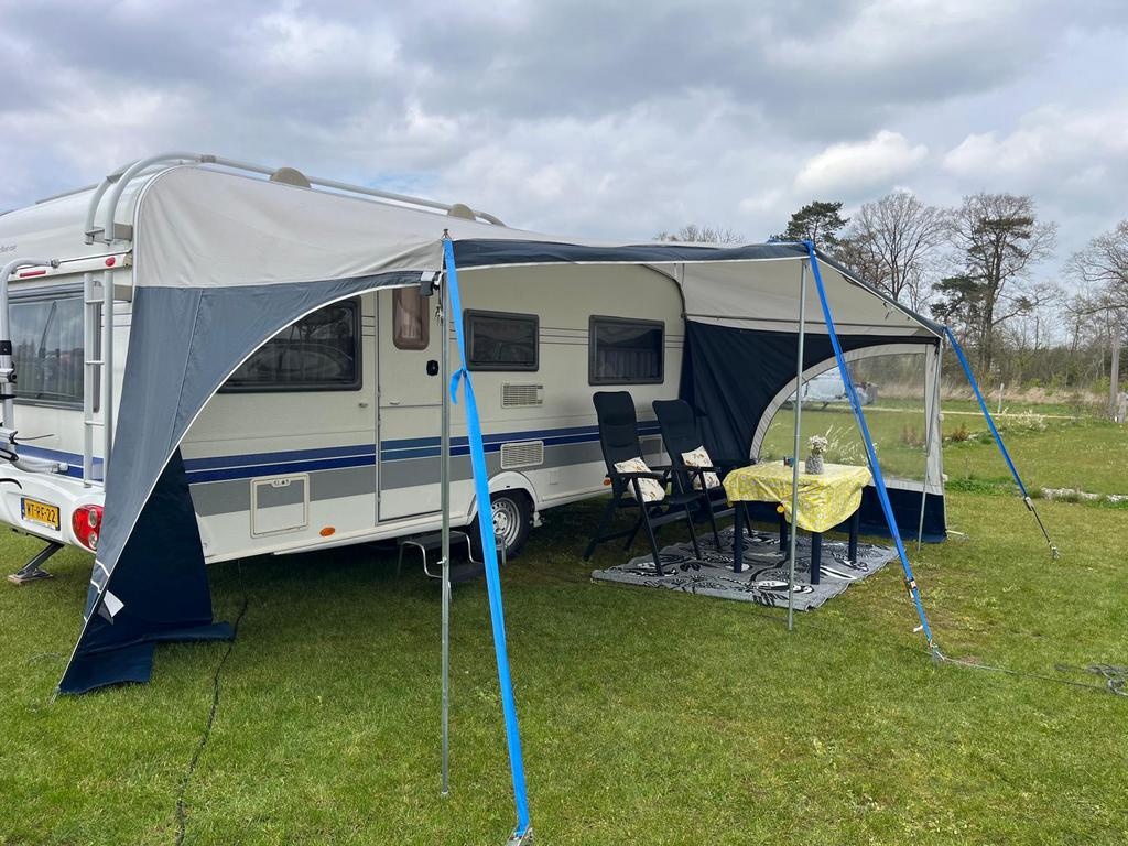 Luifel 2 uitritsbare zijwanden (1 op foto) omloop 13 caravan, Caravans en Kamperen, Caravan accessoires, Ophalen, Zo goed als nieuw